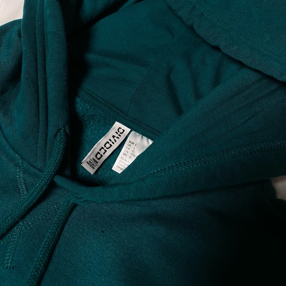 Large Emerald Green Hoodie - Picture 2 of 3